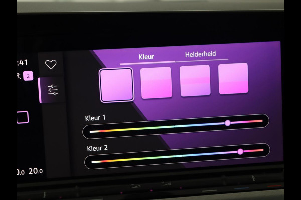 Volkswagen Golf 1.0 eTSI Life Business | Panoramadak | Matrix LED | Camera | Stoelverwarming | Massage | Carplay | Adaptive cruise | Park Assist | Sfeerverlichting | Navigatie | Side Assist | Stuurverwarming