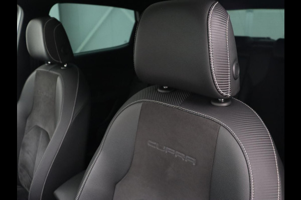 Seat Leon 2.0 TSI Cupra 300 | Panoramadak | Stoelverwarming | Carplay | Camera | Leder/Alcanatara | Full LED | Sfeerverlichting | 19'' | Navigatie | Climate control | Parkeerhulp | Cruise control