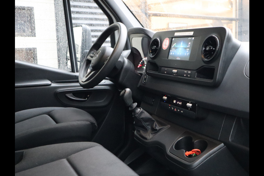 Mercedes-Benz Sprinter 315 CDI Euro 6 Bakwagen Laadklep - MBUX - LED