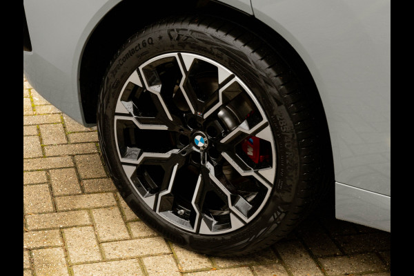 BMW X3 30e xDrive M-Sport Pro - Pano - Trekhaak - ACC - Harman Kardon - Head-up