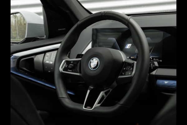 BMW X3 30e xDrive M-Sport Pro - Pano - Trekhaak - ACC - Harman Kardon - Head-up