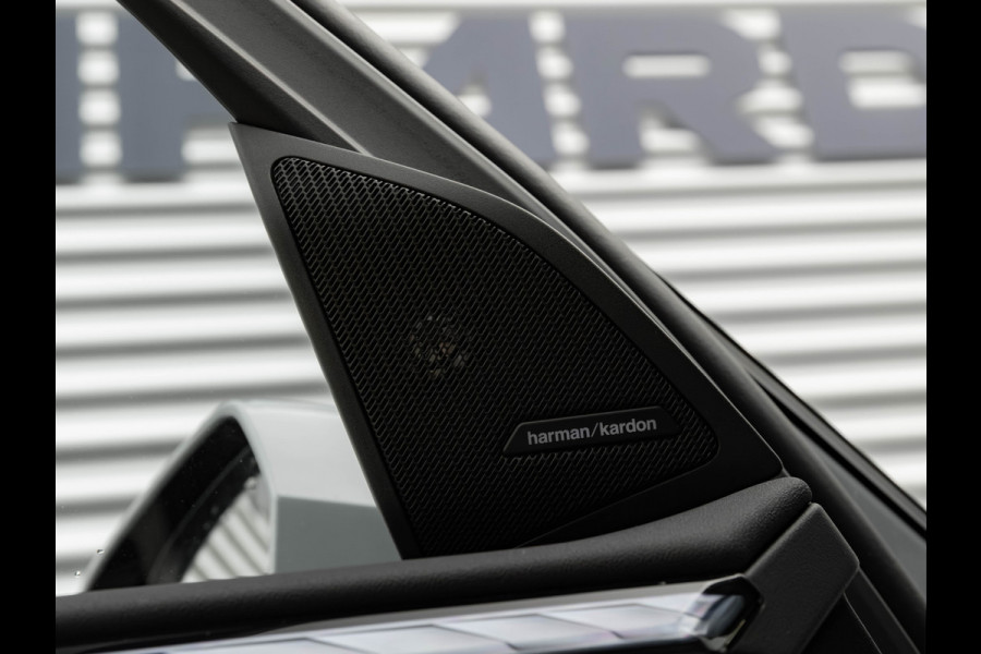 BMW X3 30e xDrive M-Sport Pro - Pano - Trekhaak - ACC - Harman Kardon - Head-up
