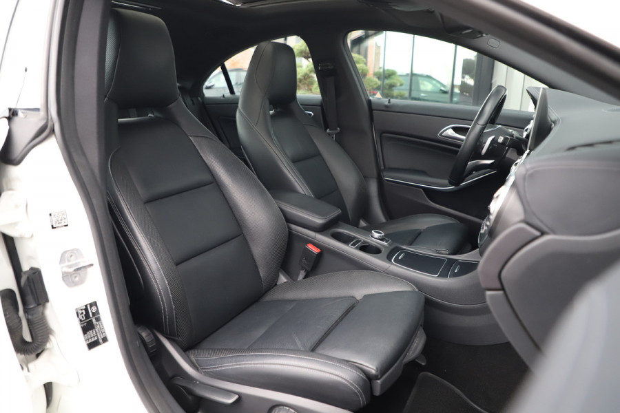 Mercedes-Benz CLA-Klasse 250 AMG Aut7 | 211PK | Pano | Harman/kardon | Stoelverw. | Leder | Standkachel | Clima | Led | Camera | 2018.
