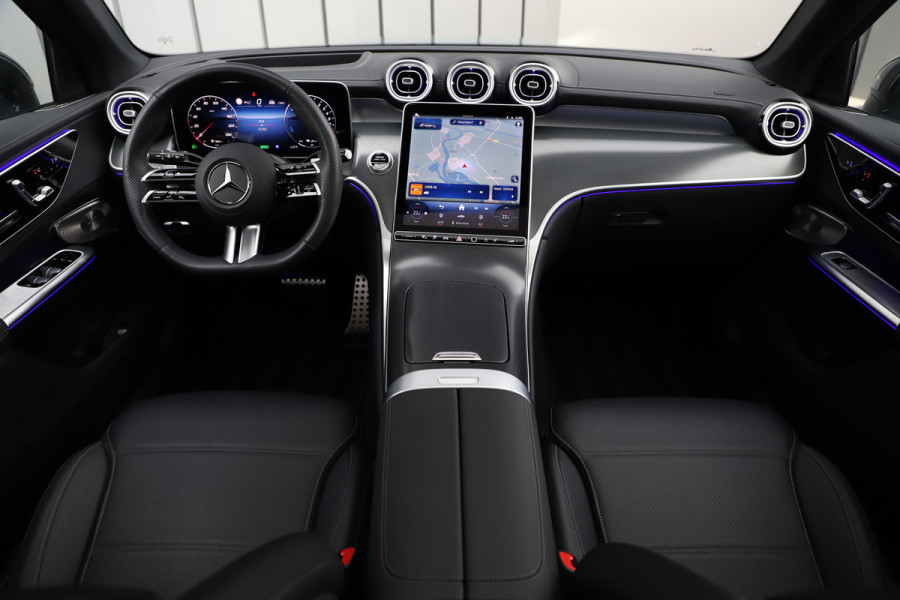 Mercedes-Benz GLC 300e AMG 4-Matic | 313PK | Massage | Head-up | Pano | Burmester | Sfeerverlichting | Stuurwielverw. | Distronic | Trekhaak | 202