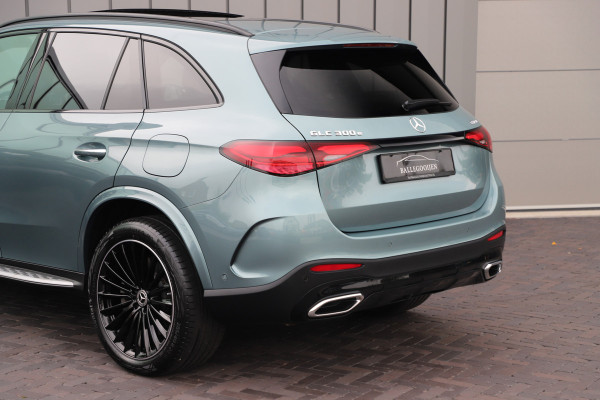 Mercedes-Benz GLC 300e AMG 4-Matic | 313PK | Massage | Head-up | Pano | Burmester | Sfeerverlichting | Stuurwielverw. | Distronic | Trekhaak | 202