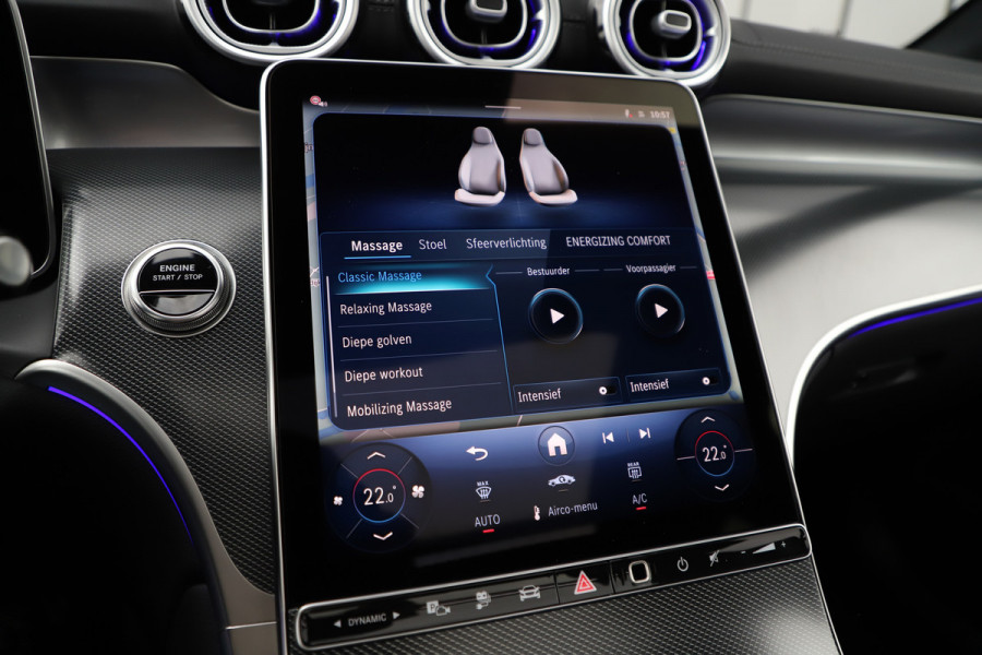 Mercedes-Benz GLC 300e AMG 4-Matic | 313PK | Massage | Head-up | Pano | Burmester | Sfeerverlichting | Stuurwielverw. | Distronic | Trekhaak | 202