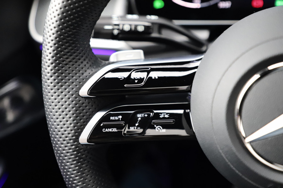 Mercedes-Benz GLC 300e AMG 4-Matic | 313PK | Massage | Head-up | Pano | Burmester | Sfeerverlichting | Stuurwielverw. | Distronic | Trekhaak | 202