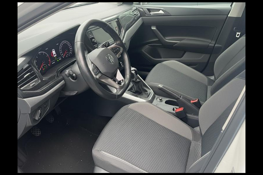 Volkswagen Polo 1.0 TSI Life 95pk 5bak| 16'LM-velgen|extra getint glas | parksensors