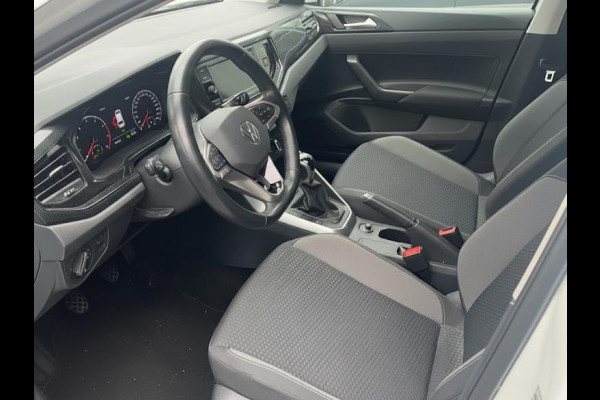 Volkswagen Polo 1.0 TSI Life 95pk 5bak| 16'LM-velgen|extra getint glas | parksensors