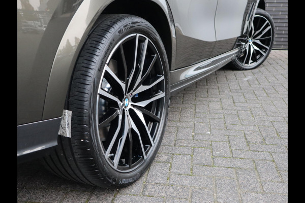 BMW X6 xDrive40i High Executive M Sport Pakket Automaat / Live Cockpit Professional / Panoramadak / Trekhaak / Bowers & Wilkins / Integrale Actieve Besturing / M Sportremsysteem / Driving Assistant Professional / Laserlicht / Iconic Glow / Comfortstoelen met massage  / 22 Inch/