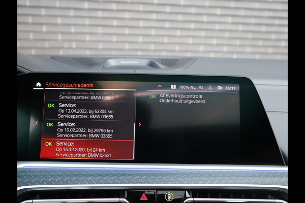 BMW X6 xDrive40i High Executive M Sport Pakket Automaat / Live Cockpit Professional / Panoramadak / Trekhaak / Bowers & Wilkins / Integrale Actieve Besturing / M Sportremsysteem / Driving Assistant Professional / Laserlicht / Iconic Glow / Comfortstoelen met massage  / 22 Inch/