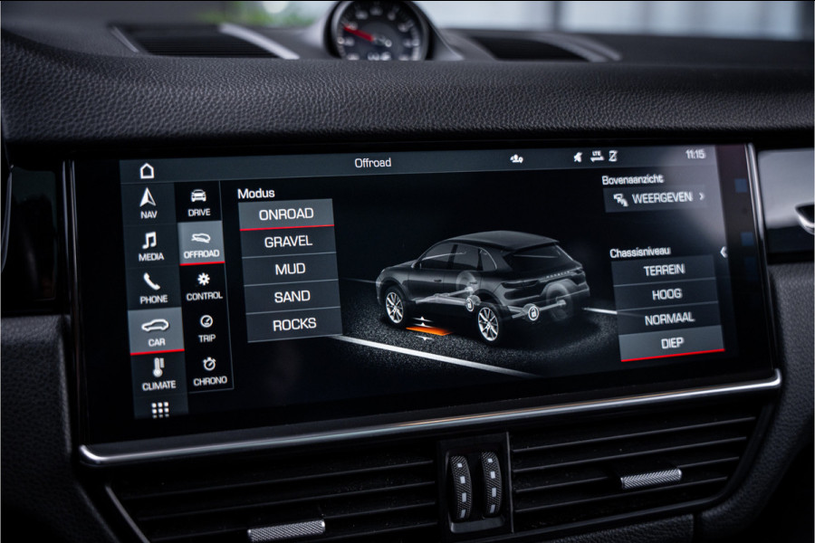 Porsche Cayenne 3.0 - Sport Chrono + | Panorama | Memory | Luchtvering