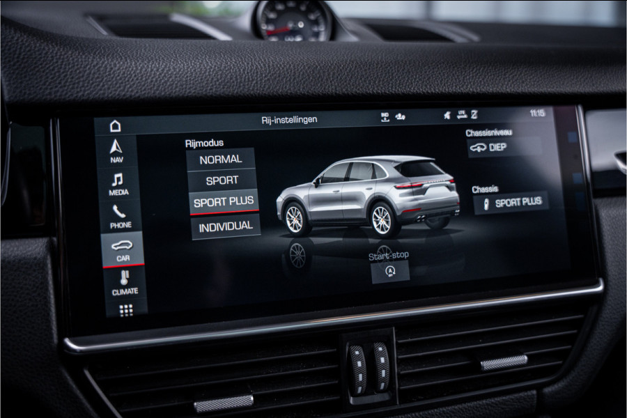 Porsche Cayenne 3.0 - Sport Chrono + | Panorama | Memory | Luchtvering