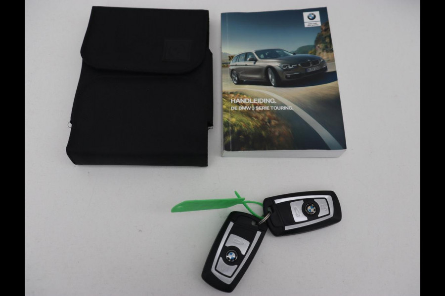 BMW 3 Serie 318i Luxury Edition | Leder | Stoelverwarming | Full LED | Navigatie | Parkeerhulp | Climate control | Bluetooth | Cruise control