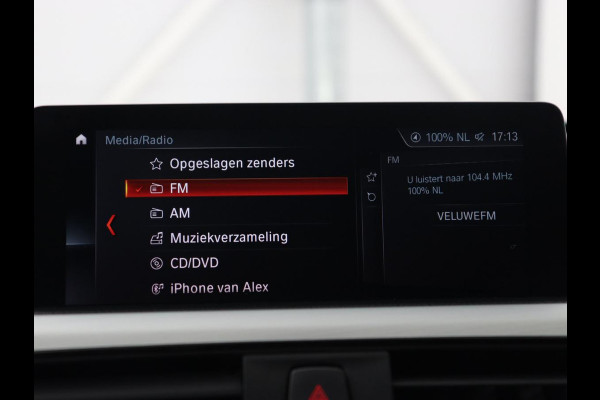 BMW 3 Serie 318i Luxury Edition | Leder | Stoelverwarming | Full LED | Navigatie | Parkeerhulp | Climate control | Bluetooth | Cruise control