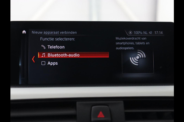 BMW 3 Serie 318i Luxury Edition | Leder | Stoelverwarming | Full LED | Navigatie | Parkeerhulp | Climate control | Bluetooth | Cruise control