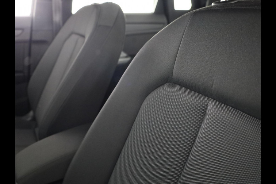 Audi Q3 35 TFSI Advanced Edition 150 pk S-tronic | Verlengde garantie | Navigatie | Gratis Winterset | Achteruitrijcamera | LED koplampen | Stoelverwarming |