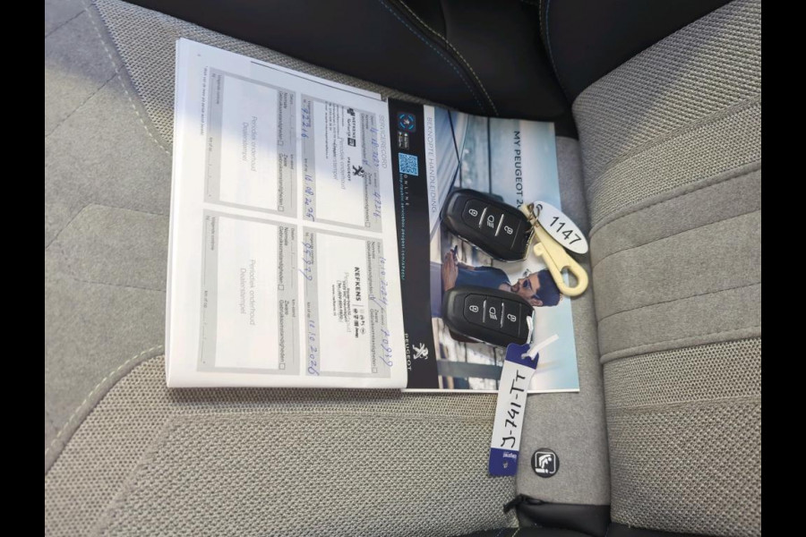 Peugeot e-208 EV GT 350 50 kWh | Panorama | Carplay | Camera |