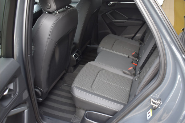 Audi Q3 Sportback 45 TFSI e S-Line 245 Pk Navi Leder Sfeer Keyless Trekhaak Matrix Nano Grijs Metallic