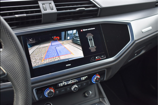 Audi Q3 Sportback 45 TFSI e S-Line 245 Pk Navi Leder Sfeer Keyless Trekhaak Matrix Nano Grijs Metallic