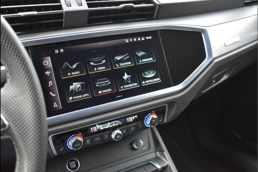 Audi Q3 Sportback 45 TFSI e S-Line 245 Pk Navi Leder Sfeer Keyless Trekhaak Matrix Nano Grijs Metallic
