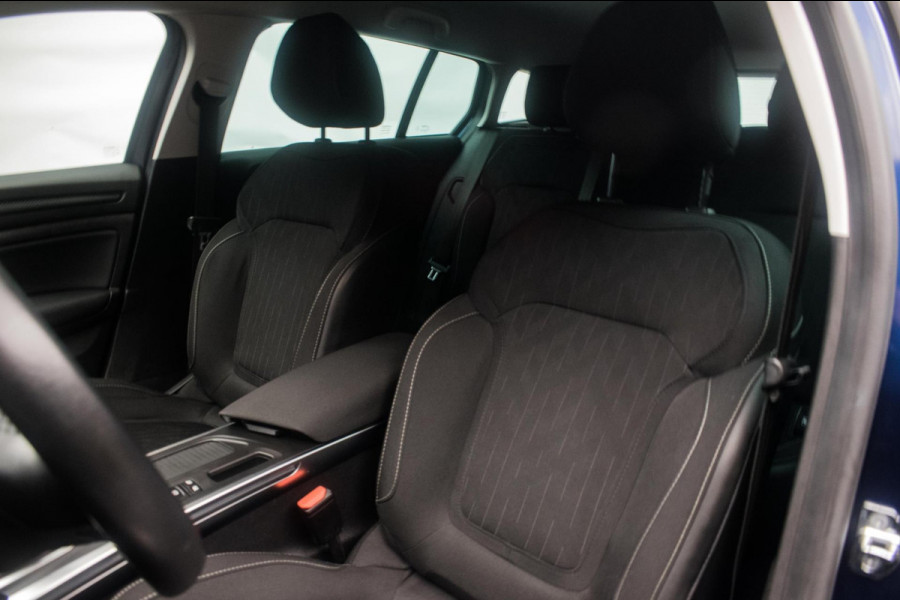 Renault MEGANE Estate 1.3 TCe Limited [ Keyless Carplay Trekhaak LED 1e Eigenaar ]