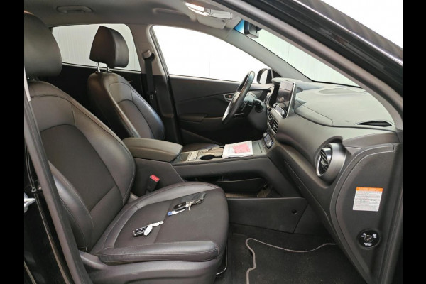 Hyundai Kona EV Fashion 64 kWh | Trekhaak | Navi | Carplay |