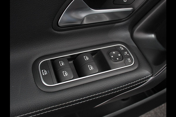 Mercedes-Benz CLA-Klasse Shooting Brake 250 e PHEV Progesive Automaat Navigatie Climate Control Camera Electrisch bedienbare achterklep verwarmbare voorstoelen Adaptive Cruise Control | Dab