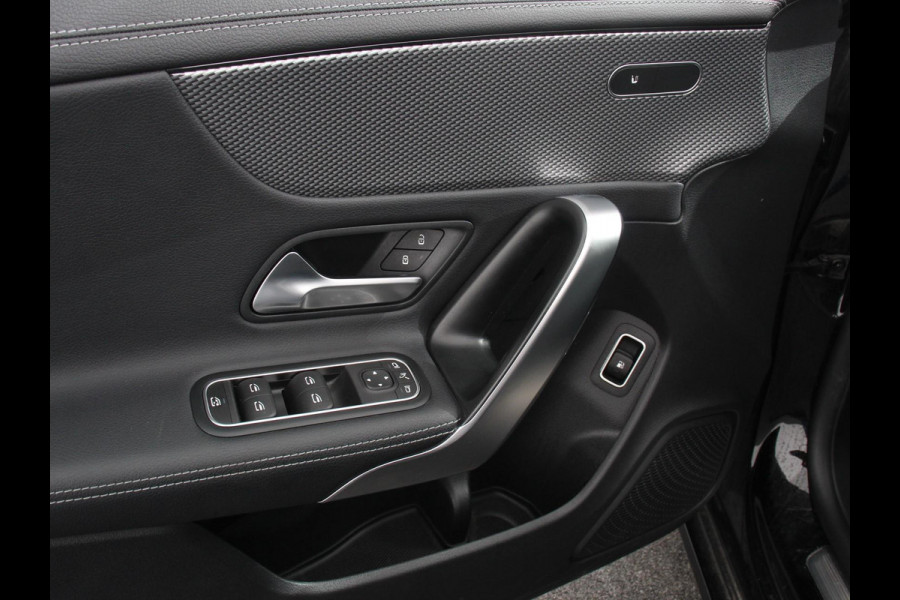 Mercedes-Benz CLA-Klasse Shooting Brake 250 e PHEV Progesive Automaat Navigatie Climate Control Camera Electrisch bedienbare achterklep verwarmbare voorstoelen Adaptive Cruise Control | Dab