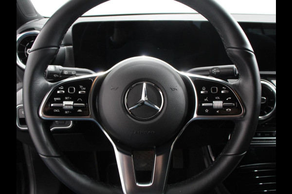 Mercedes-Benz CLA-Klasse Shooting Brake 250 e PHEV Progesive Automaat Navigatie Climate Control Camera Electrisch bedienbare achterklep verwarmbare voorstoelen Adaptive Cruise Control | Dab