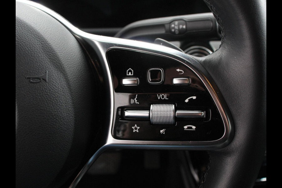 Mercedes-Benz CLA-Klasse Shooting Brake 250 e PHEV Progesive Automaat Navigatie Climate Control Camera Electrisch bedienbare achterklep verwarmbare voorstoelen Adaptive Cruise Control | Dab