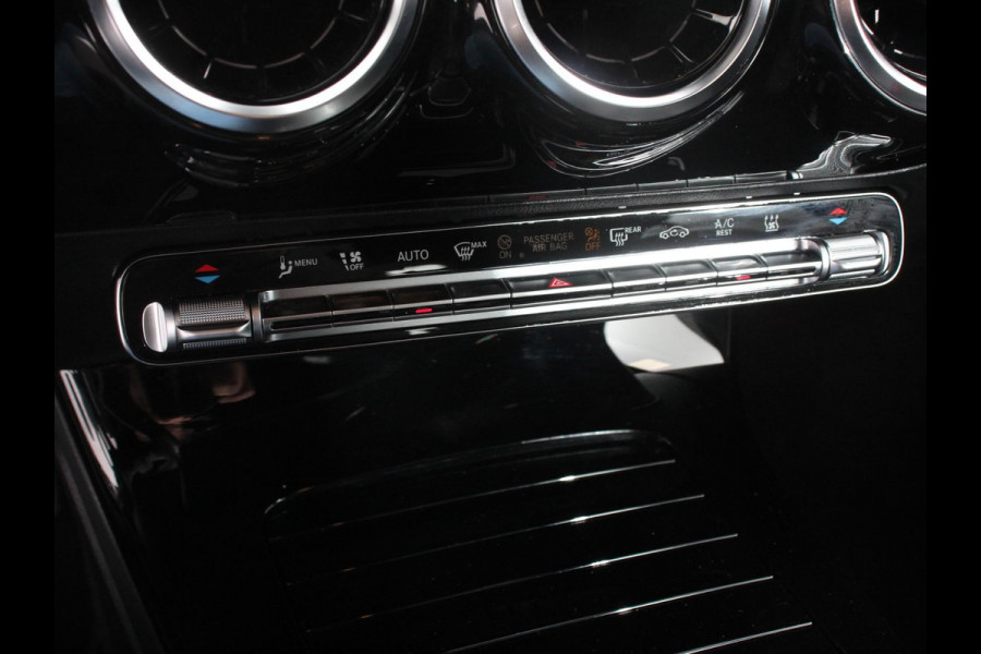 Mercedes-Benz CLA-Klasse Shooting Brake 250 e PHEV Progesive Automaat Navigatie Climate Control Camera Electrisch bedienbare achterklep verwarmbare voorstoelen Adaptive Cruise Control | Dab