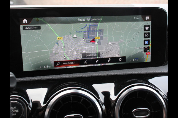 Mercedes-Benz CLA-Klasse Shooting Brake 250 e PHEV Progesive Automaat Navigatie Climate Control Camera Electrisch bedienbare achterklep verwarmbare voorstoelen Adaptive Cruise Control | Dab