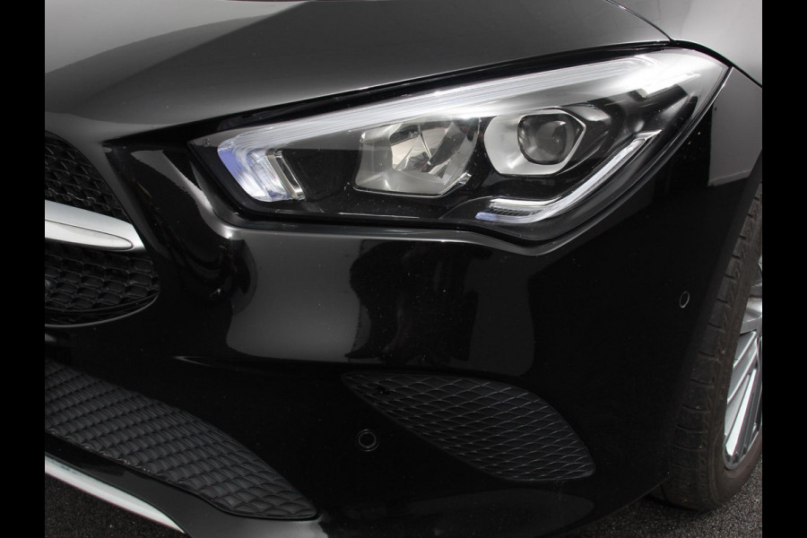 Mercedes-Benz CLA-Klasse Shooting Brake 250 e PHEV Progesive Automaat Navigatie Climate Control Camera Electrisch bedienbare achterklep verwarmbare voorstoelen Adaptive Cruise Control | Dab