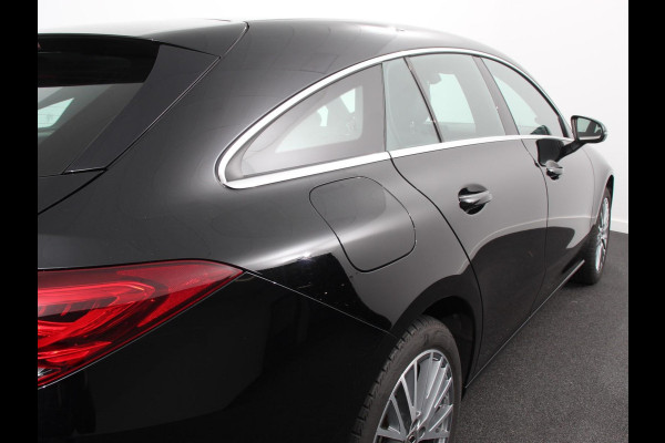 Mercedes-Benz CLA-Klasse Shooting Brake 250 e PHEV Progesive Automaat Navigatie Climate Control Camera Electrisch bedienbare achterklep verwarmbare voorstoelen Adaptive Cruise Control | Dab
