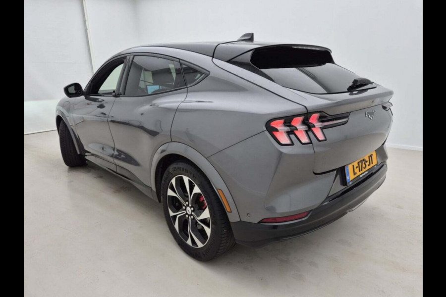 Ford Mustang Mach-E Extended First Edition AWD 98 kWh | Trekhaak | Leder | Navi | B&O Sound | 360 Camera |