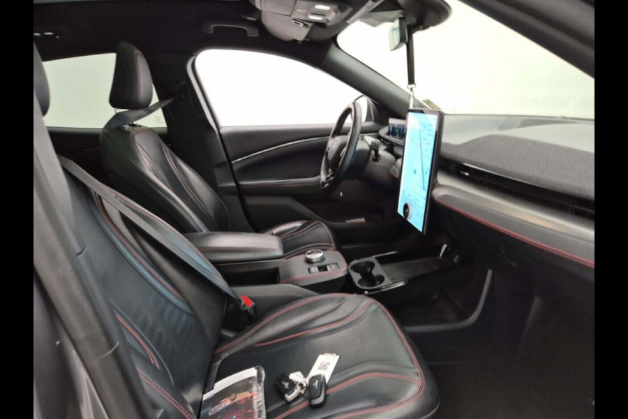 Ford Mustang Mach-E Extended First Edition AWD 98 kWh | Trekhaak | Leder | Navi | B&O Sound | 360 Camera |