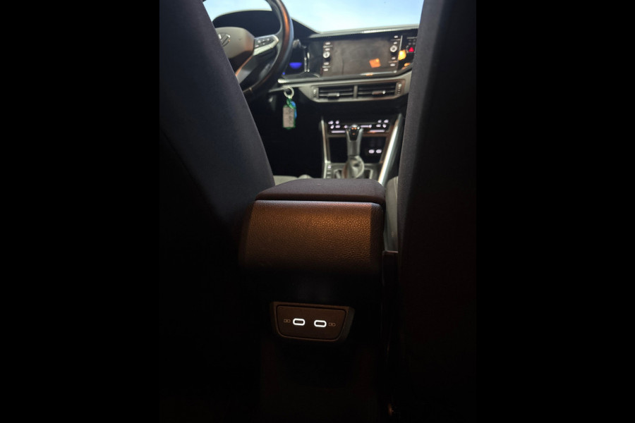 Volkswagen Polo 1.0 TSI Life Business Auomaat | Navi | Clima | Cruise | PDC | Stoelverwarming