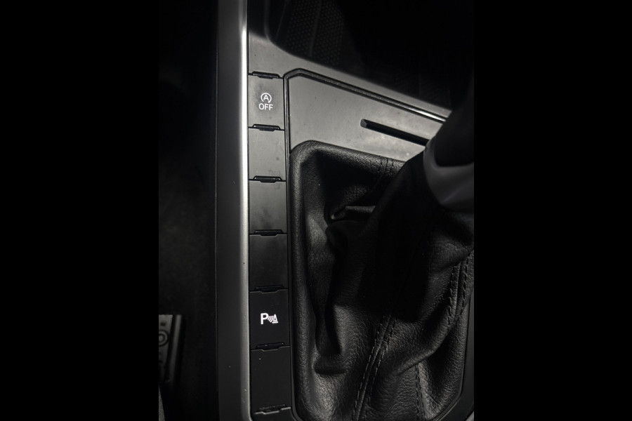 Volkswagen Polo 1.0 TSI Life Business Auomaat | Navi | Clima | Cruise | PDC | Stoelverwarming