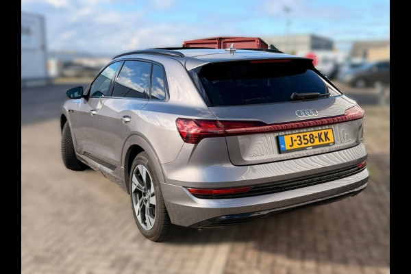 Audi e-tron e-tron 50 quattro Launch edition plus 71 kWh | Black Edition | Panoramadak | Memory Seats | Luchtvering | Adaptive Cruise Control | Keyless | Matrix LED | Leder | Stoelverwarming | NAP |
