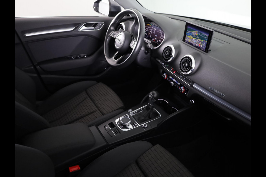 Audi A3 Sportback 40 e-tron Advance Sport 204pk |