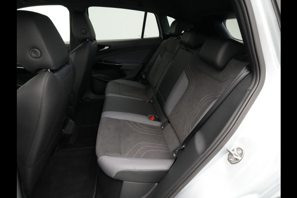 Volkswagen ID.4 Pro Business 77 kWh 286pk Navigatie Camera Stoelverwarming Acc 221