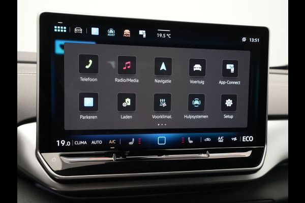 Volkswagen ID.4 Pro Business 77 kWh 286pk Navigatie Camera Stoelverwarming Acc 221