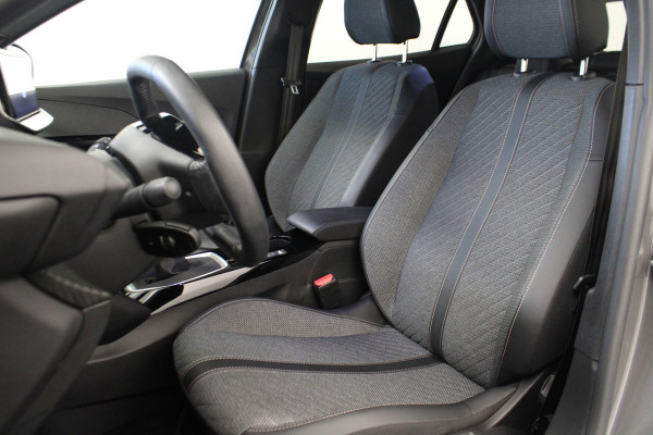 Peugeot 2008 1.2 PureTech Allure |Camera|Navi|