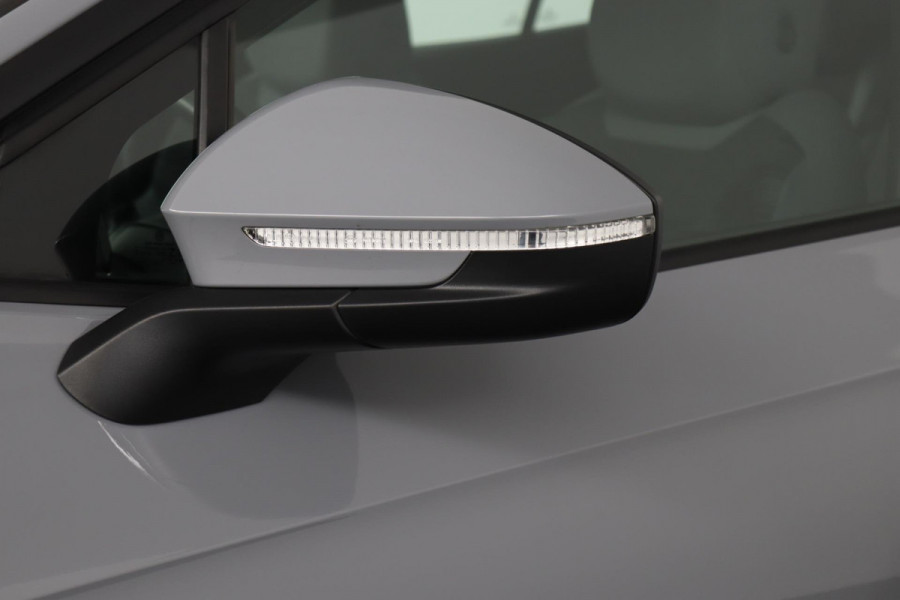 Volkswagen ID.4 Life 77 kWh|SOH 92%|Stoel-/stuurverwarming|ACC