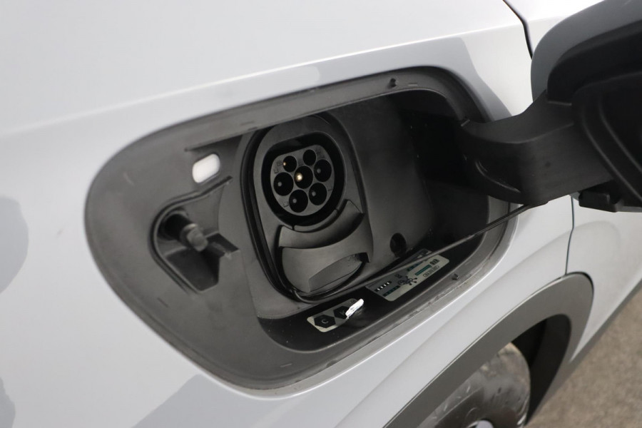 Volkswagen ID.4 Life 77 kWh|SOH 92%|Stoel-/stuurverwarming|ACC