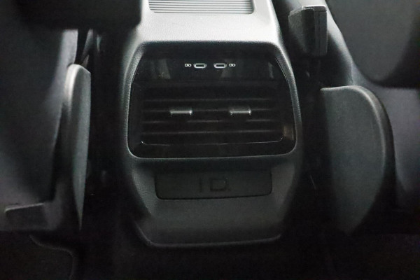 Volkswagen ID.4 Life 77 kWh|SOH 92%|Stoel-/stuurverwarming|ACC