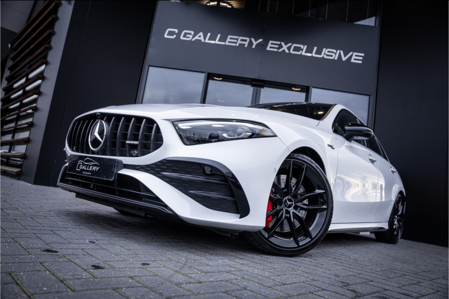 Mercedes-Benz A-Klasse AMG A35 4MATIC - Panorama | Burmester | Keyless | Camera | Stoelverwarming