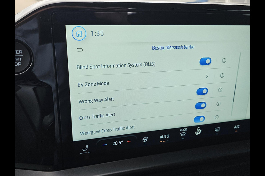 Ford Transit Custom 340 2.5 PHEV L2H1 Limited 233pk | Kombi |  Incl. BTW/BPM | Dubbele zijschuifdeur | Privacy Glass | Inklapbare trekhaak | 17 inch lichtmetalen velgen | Driver Assistance Pack Premium | Verwarmbaar stuurwiel