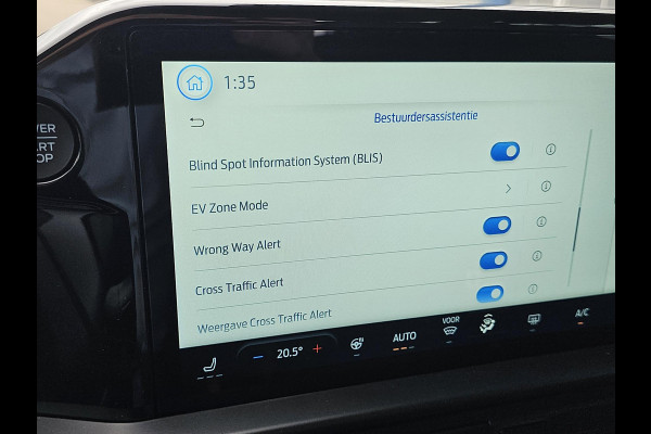 Ford Transit Custom 340 2.5 PHEV L2H1 Limited 233pk | Kombi |  Incl. BTW/BPM | Dubbele zijschuifdeur | Privacy Glass | Inklapbare trekhaak | 17 inch lichtmetalen velgen | Driver Assistance Pack Premium | Verwarmbaar stuurwiel